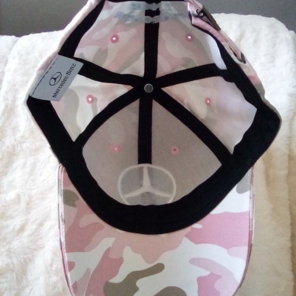 Weekend Special*** Mercedes-Benz Branded Sports Hat*** - Picture 2 of 8